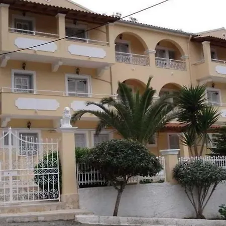 アパートホテル Marina Apartments, Agios Gordios Corfu