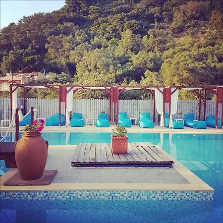 Marina Apartments, Agios Gordios Corfu アパートホテル アギオス・ゴルディオス