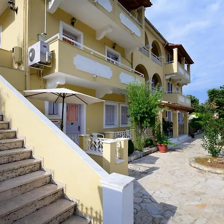 Marina Apartments, Agios Gordios Corfu アパートホテル アギオス・ゴルディオス