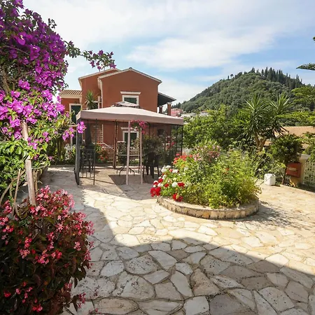 Marina Apartments, Agios Gordios Corfu アパートホテル