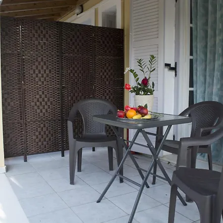 アパートホテル Marina Apartments, Agios Gordios Corfu