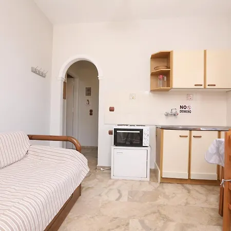アパートホテル Marina Apartments, Agios Gordios Corfu アギオス・ゴルディオス