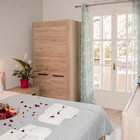 アパートホテル Marina Apartments, Agios Gordios Corfu