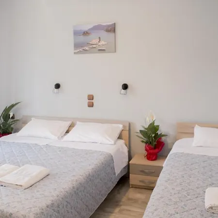Marina Apartments, Agios Gordios Corfu 2*