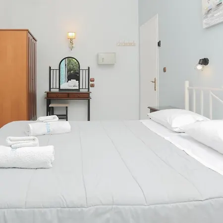 Marina Apartments, Agios Gordios Corfu アパートホテル アギオス・ゴルディオス