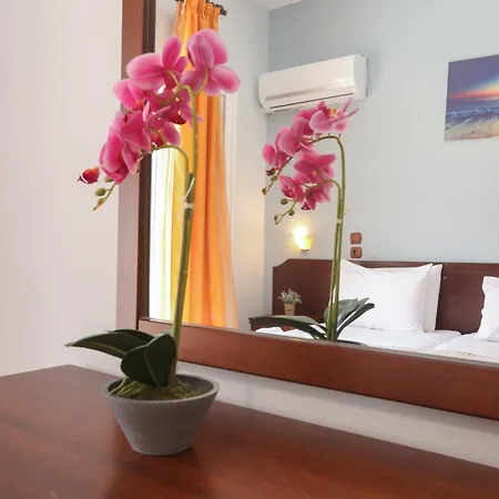 Marina Apartments, Agios Gordios Corfu アパートホテル アギオス・ゴルディオス