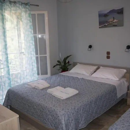 アパートホテル Marina Apartments, Agios Gordios Corfu